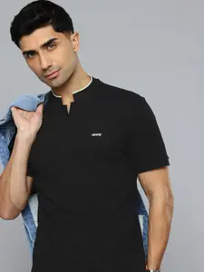 Levis Mandarin Collar Pure Cotton Slim Fit T-shirt