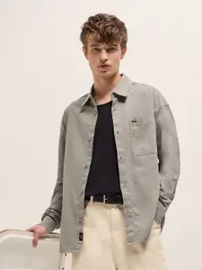 THE BEAR HOUSE Men Spread Collar Solid Relaxed Fit Casual Shirt