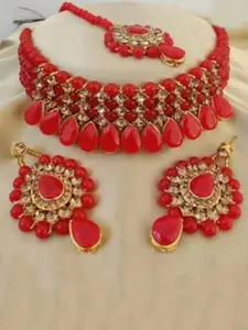 JMBW INTERNATIONAL Gold-Plated Beaded Necklace with Earrings & Maang Tika