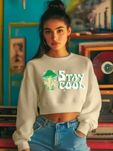 JUNEBERRY Women Printed Cropped Hooded Sweatshirt