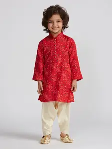 VASTRAMAY Boys Bandhani Printed Mandarin Collar Regular Kurta With Patiala