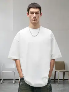 PRONK Men Solid Round Neck Cotton Oversized T-shirt
