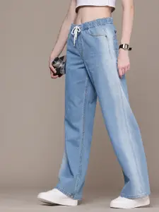 The Roadster Life Co. Women Wide Leg High-Rise Heavy Fade Pure Cotton Jeans