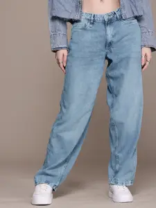 The Roadster Life Co. Women Pure Cotton Skater Fit Low-Rise Heavy Fade Jeans