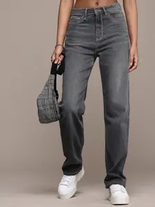 The Roadster Life Co. Women Straight Fit High-Rise Heavy Fade Stretchable Jeans