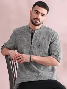 FILORI STUDIO Men Woven Design Mini Checks Pure Cotton Kurta