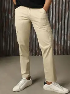 High Star Men Relaxed Straight Fit Easy Wash Cargos Trousers