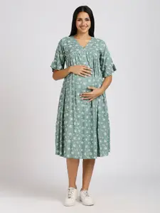 MeeMee Women Floral Printed Flared Sleeve Maternity Fit & Flare Midi Dress