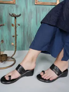 Mast & Harbour Textured Party Wedge Sandals with Buckles