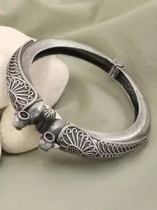 The Pari Silver-Plated Oxidised Bangle