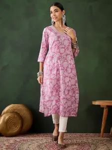Vastramyaa Women Floral Printed Mirror Work Kurta