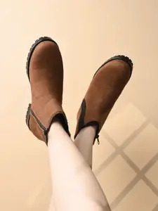 The Roadster Lifestyle Co Women Round Toe Platform Heel Chelsea Boots