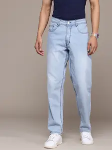 The Roadster Lifestyle Co.  Men Light Fade Stretchable Jeans