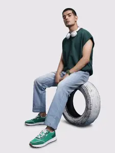 The Roadster Life Co. Men Mid Rise Stretchable Regular Fit Jeans