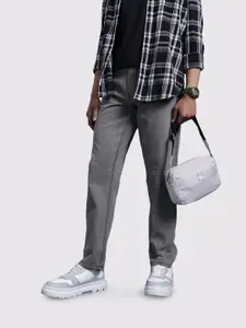 The Roadster Lifestyle Co. Men Regular Fit Mid-Rise Jeans