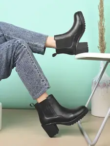 Roadster Women Synthetic Block-Heeled Chelsea Boots