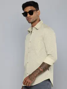 Flying Machine Slim Fit Geometric Printed Casual Shirt