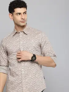 Flying Machine Slim Fit Geometric Printed Pure Cotton Casual Shirt