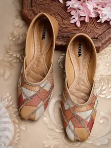 Anouk Women Embellished Ethnic Mojaris