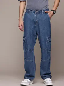 The Roadster Lifestyle Co. Men Cargo-Style Straight Fit Jeans