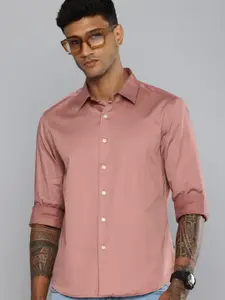 Levis Slim Fit Opaque Casual Shirt