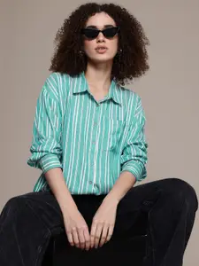 The Roadster Lifestyle Co. Drop Shoulder Sleeves Striped Casual Shirt