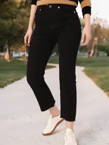 DressBerry Women Stretchable Frayed Cropped Jeans