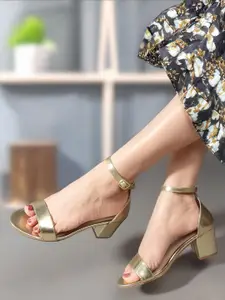 Carlton London Party Block Sandals with Buckles