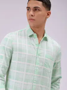 The Indian Garage Co Men Cutaway Collar Checked Cotton Slim Fit Casual Shirt