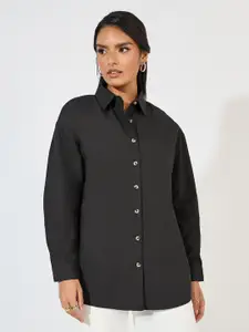 Styli Women Spread Collar Graphic Printed Cotton Oversized Casual Shirt