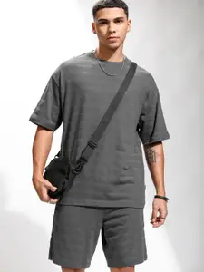 HIGHLANDER Self Design Round Neck Short Sleeves Pure Cotton T-Shirt With Shorts