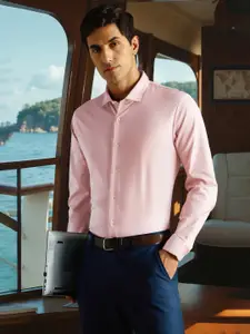 Louis Philippe Men Spread Collar Solid Cotton Slim Fit Formal Shirt