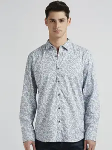 Pepe Jeans Men Spread Collar Abstract Printed Cotton Casual Shirt