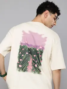 Levis Pure Cotton Graphic Printed Drop-Shoulder Sleeves Relaxed Fit T-shirt