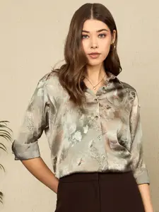 The Roadster Lifestyle Co. Women Spread Collar Floral Printed Silk Casual Shirt