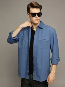 The Roadster Lifestyle Co. Men Premium Spread Collar Solid Cotton Oversized Casual Shirt