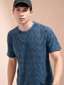 HIGHLANDER Men Self Design Round Neck Cotton T-shirt