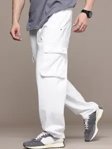 WROGN Men Relaxed Fit Pure Cotton Cargo Jeans