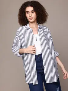 The Roadster Lifestyle Co. Classic Striped Twill Weave Pure Cotton Casual Shirt