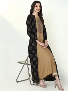 SHOWOFF Round Neck Thread Work A-Line Cotton Kurta with Shrug