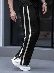 Maniac Men Mid Rise Cotton Relaxed Fit Track Pant