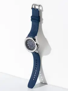 Sonata Men Poze Embellished Dial & Wrap Around Straps Analogue Quartz Watch SP70050SP01