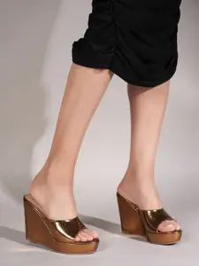 Lavie Women Textured Party Wedge Sandals