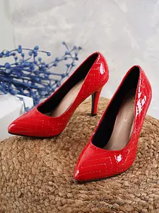 DressBerry Textured Stiletto Heeled Pumps