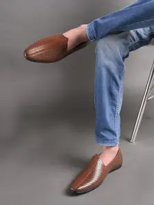 House of Pataudi Men Perforations Laser Cuts Mojaris