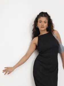 The Roadster Life Co. Textured Maxi Dress with Slit