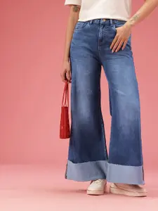 DressBerry Women Flared Fit Light Fade Stretchable Jeans