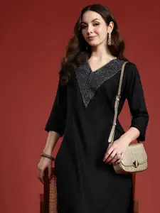 Indo Era Solid Pure Cotton Kurta with Geometric Thread Work