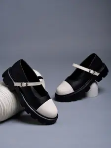 Shoetopia Girls Colourblocked Loafers