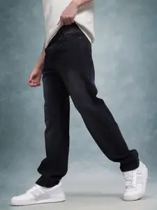 The Roadster Life Co. Men Relaxed Fit Mid-Rise Light Fade Jeans